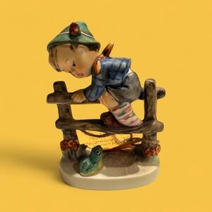 🎈SALE🎈Hummel Goebel Vintage SIGNS of SPRING
Boy on a Fence Looking at a Frog